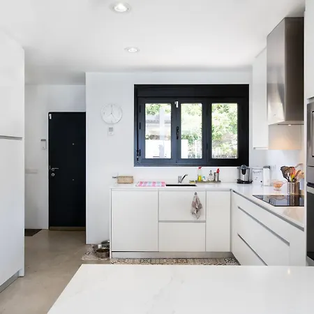 Lola By Interhome